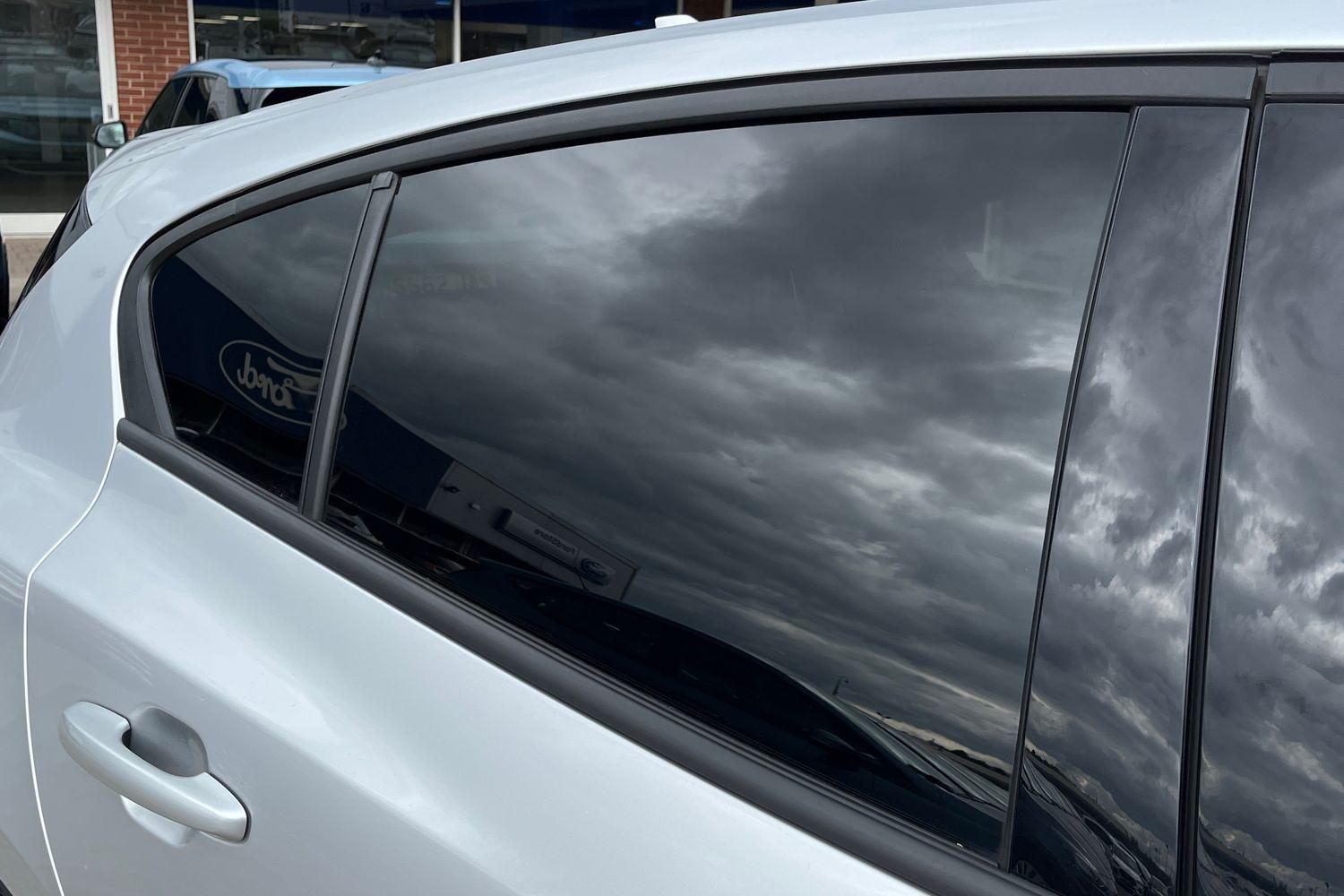 Ford Focus Photo 38