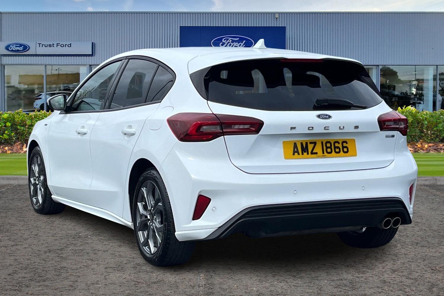 Ford FOCUS Photo 1