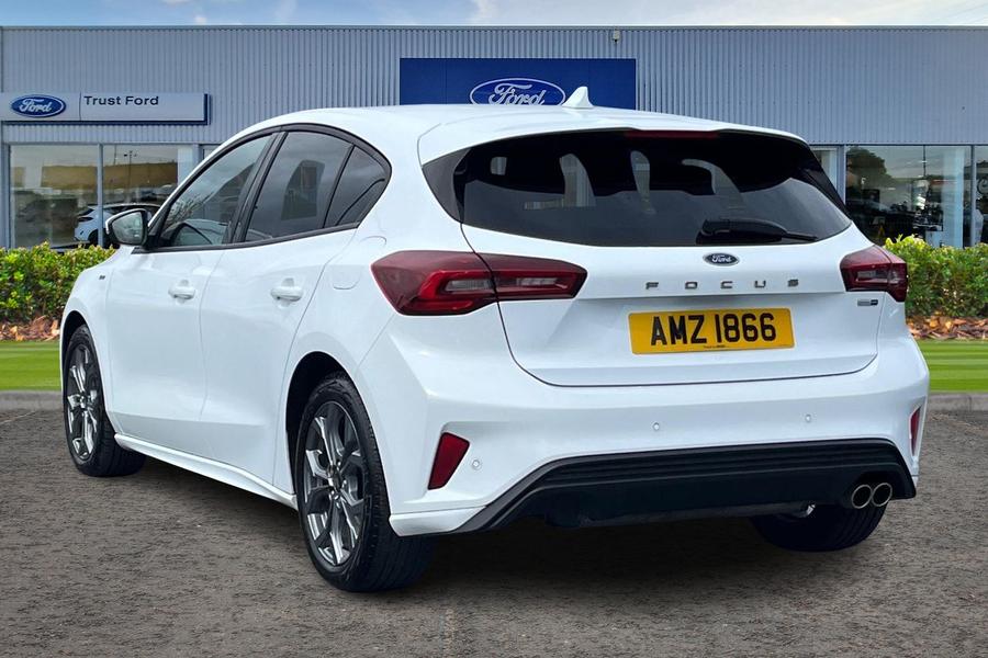 Ford FOCUS Photo autoimg-35dabcaeb9b0db6b18d3c49fc6ccf5682fe5831f.jpg