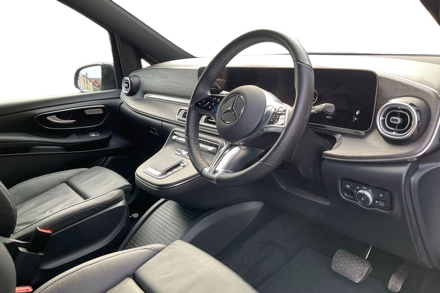Mercedes-Benz V CLASS Photo 8