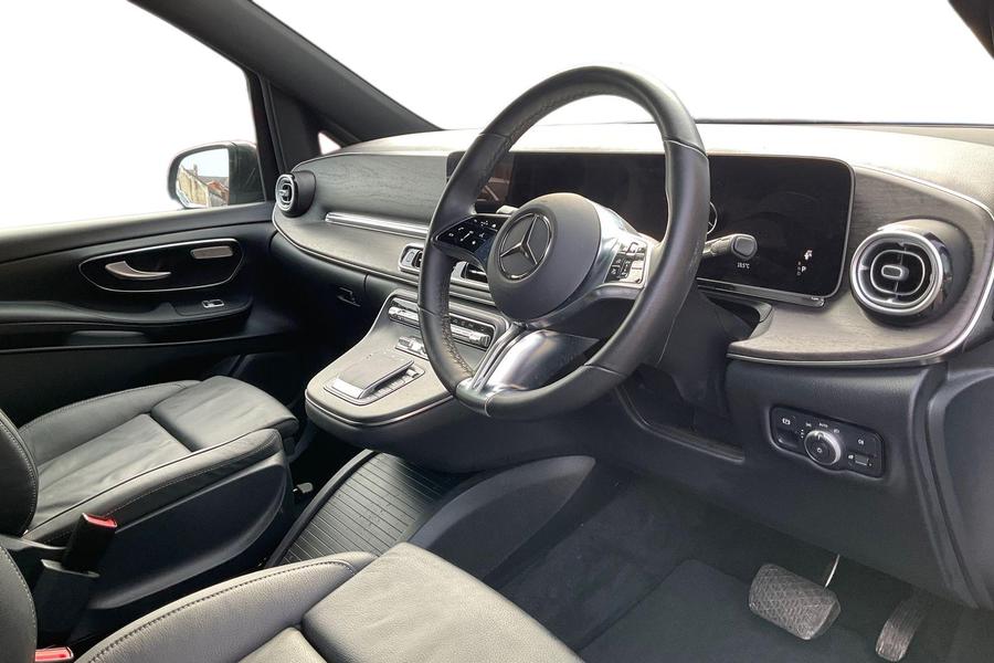 Mercedes-Benz V CLASS Photo autoimg-35e166ae908a0561e9924d1a995082a1667d1910.jpg