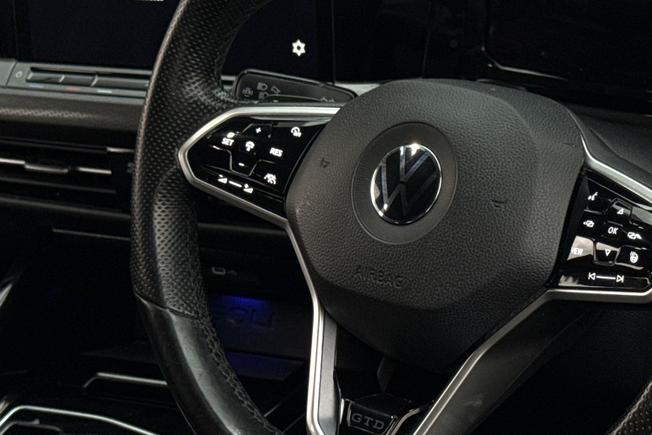VOLKSWAGEN Golf Photo 42