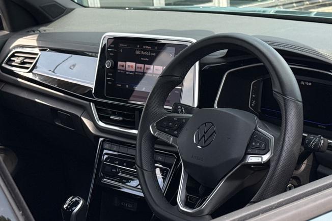 VOLKSWAGEN T-Roc Photo 38