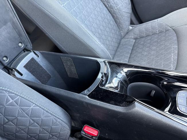 TOYOTA C-Hr Photo 60