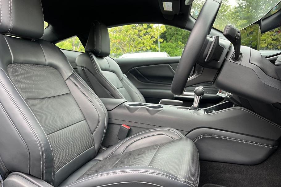 Used Ford Mustang 17