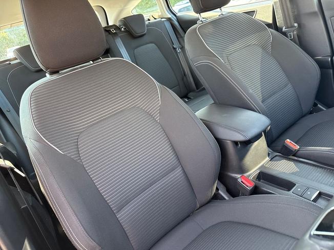 FORD Focus Photo 26