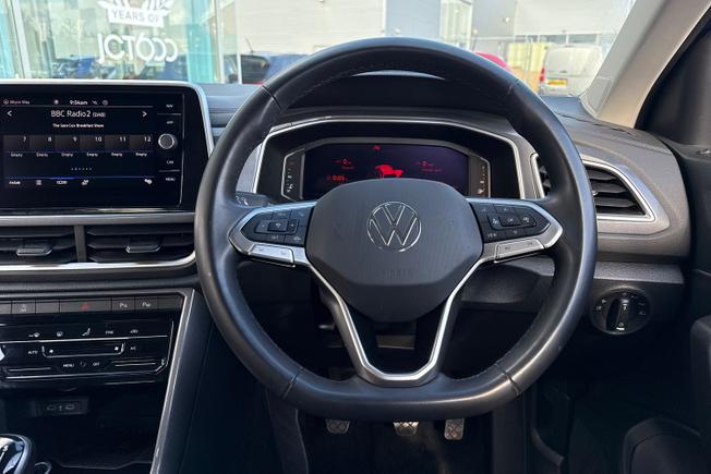 VOLKSWAGEN T-Roc Photo 11