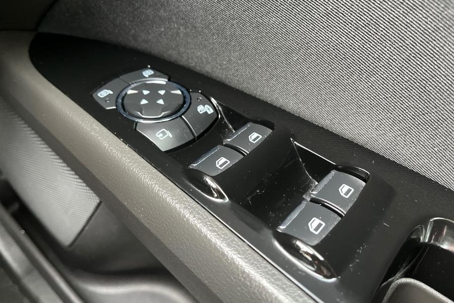 Ford MONDEO Photo autoimg-35f4a04984902f0c85998926442cd5e09f27ce8e.jpg