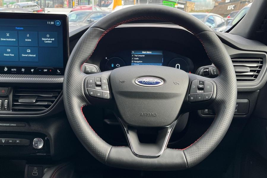 Ford Kuga Photo autoimg-35fedbbf7e2b639e16e67832fd2910c852ba80e6.jpg