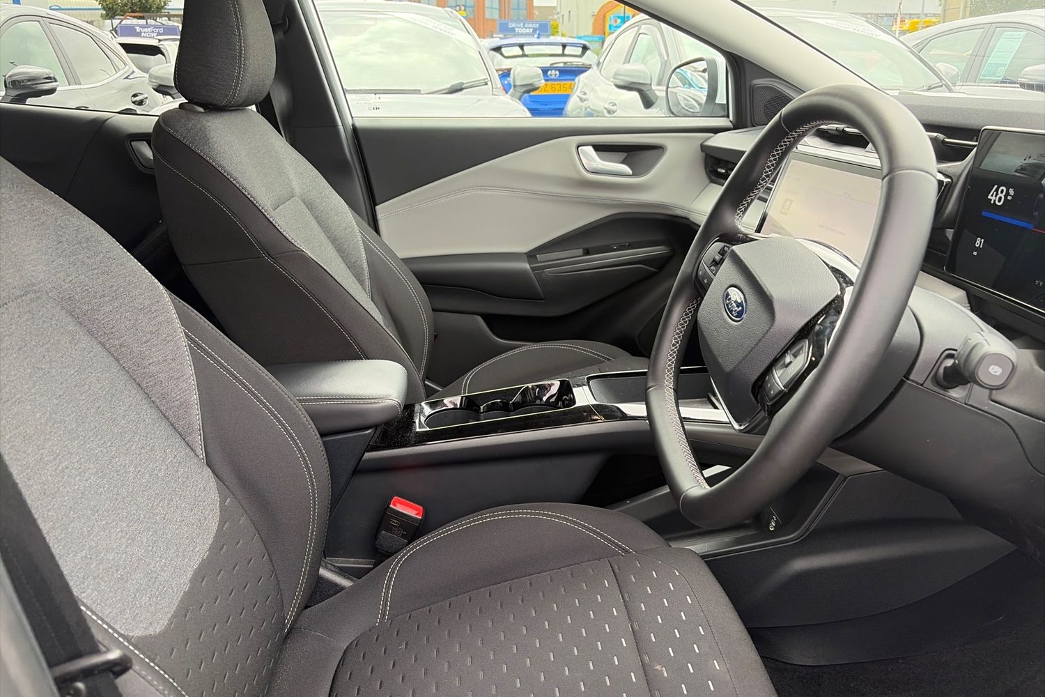 Ford Puma Gen-E Photo 16
