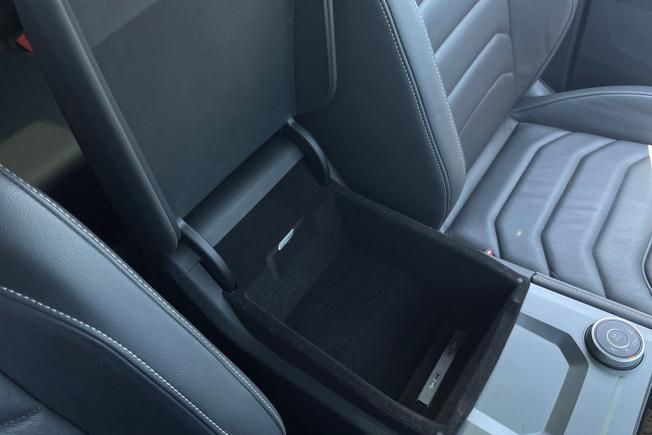 VOLKSWAGEN Touareg Photo 38