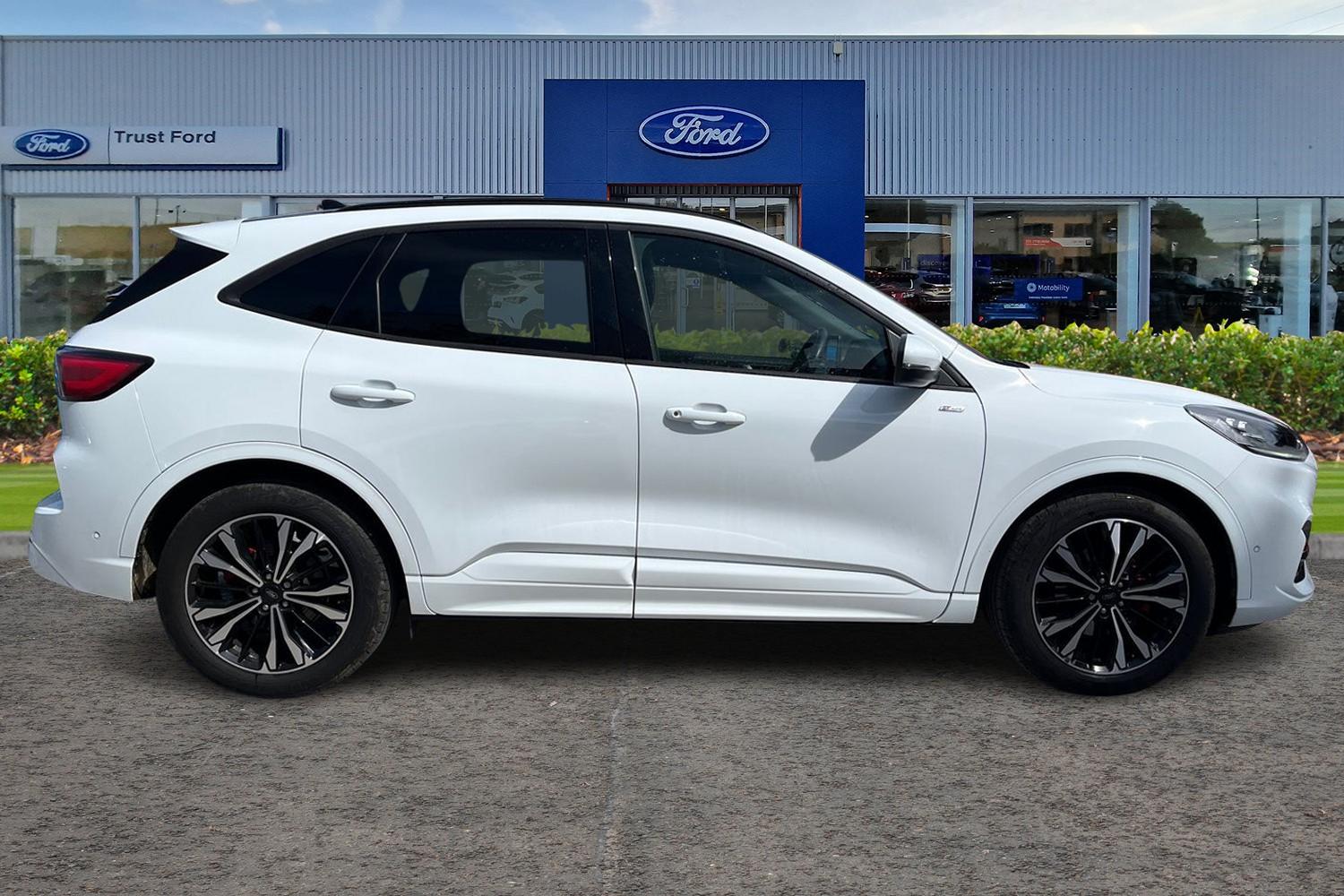 Ford KUGA Photo 2
