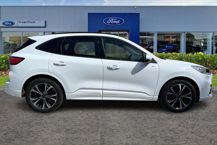 Ford KUGA Photo autoimg-36032c8e4437b4eca8b7cbd32a8fad84974675c2.jpg