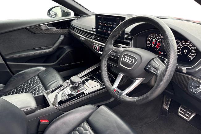 Audi RS5 Photo 7