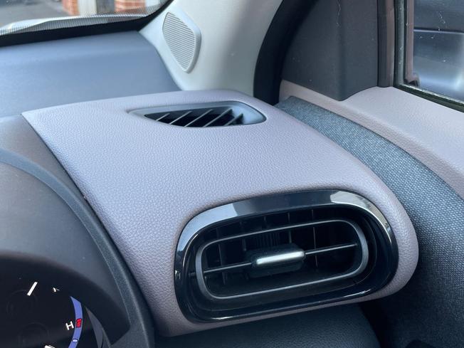 TOYOTA Yaris Cross Photo 36