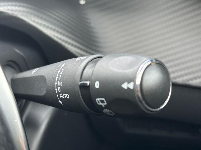 PEUGEOT 2008 Photo 56