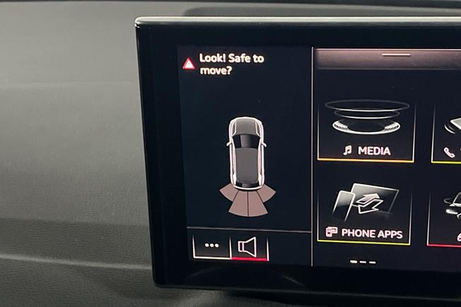 AUDI Q2 Photo 21