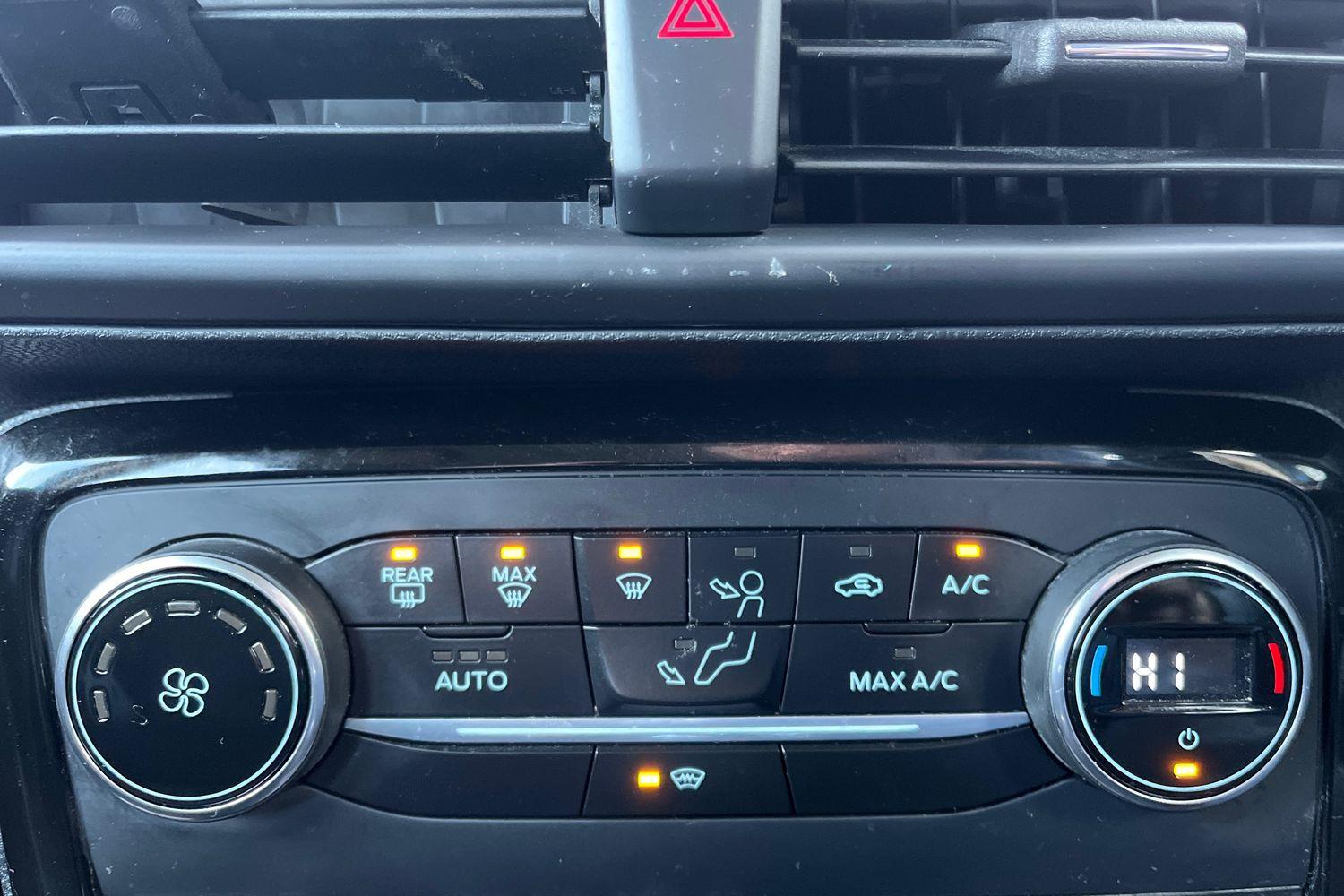 Ford ECOSPORT Photo 29