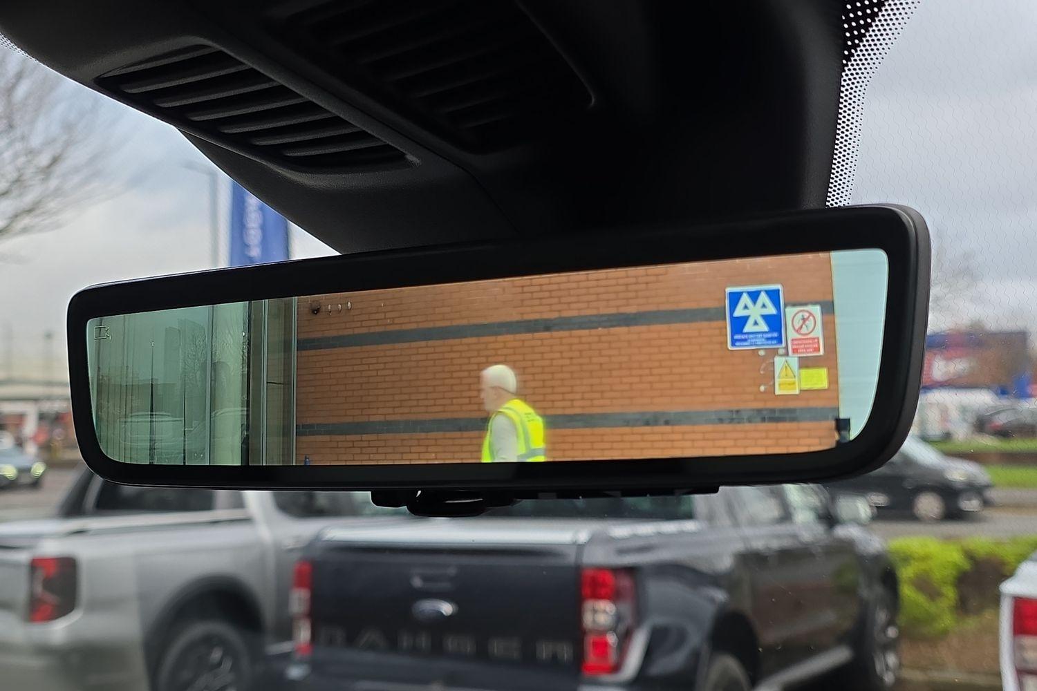 Ford E-TRANSIT Photo 33