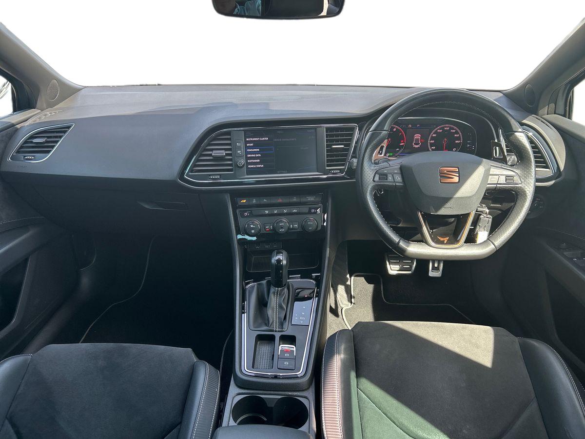 SEAT Leon Photo 8
