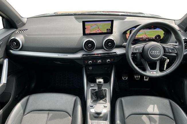 AUDI Q2 Photo 10
