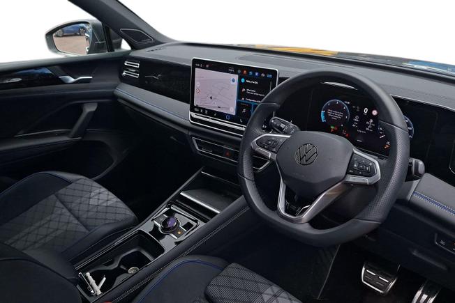 VOLKSWAGEN Tiguan Photo 6