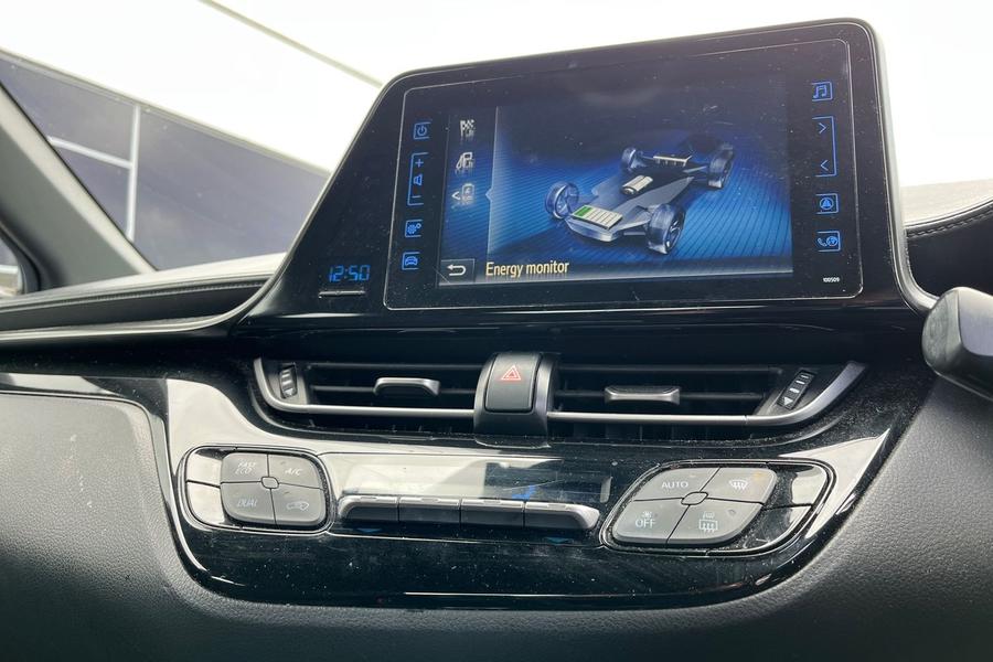 Toyota C-HR Photo autoimg-361aa91326a13f2eeef311dd0220ac914b1dbef5.jpg