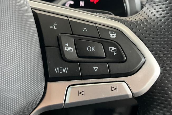 VOLKSWAGEN Passat Photo 17