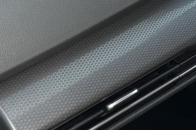 VOLKSWAGEN Golf Photo 43