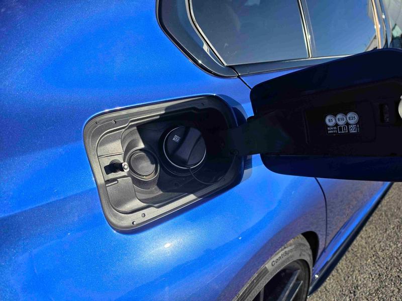 Used BMW 3 Series HT21YPN 33