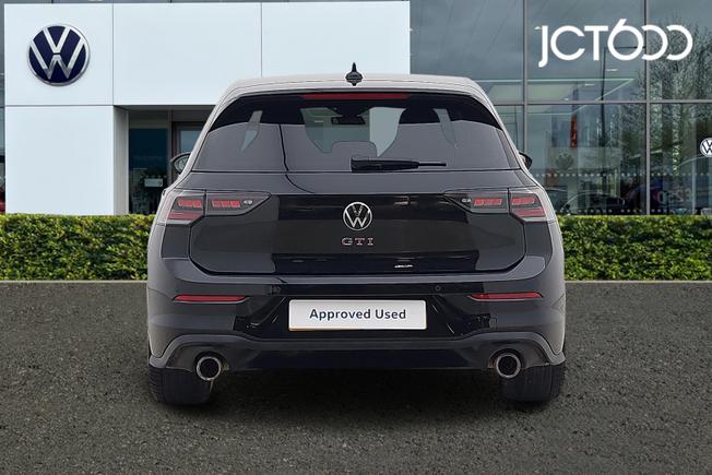 VOLKSWAGEN Golf Photo 7