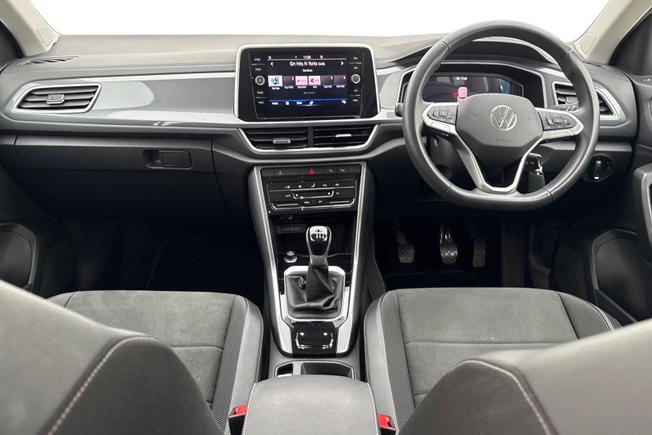 VOLKSWAGEN T-Roc Photo 10