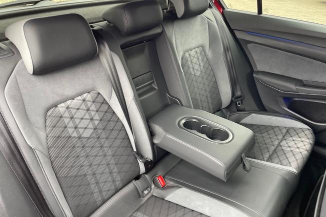 Volkswagen Golf Photo 31