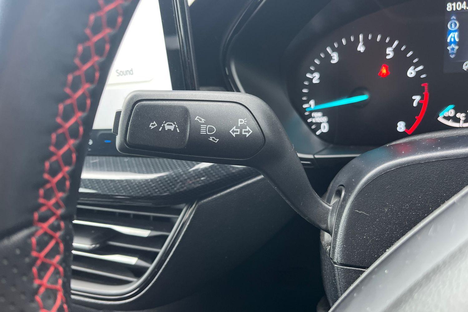 Ford Focus Photo 13