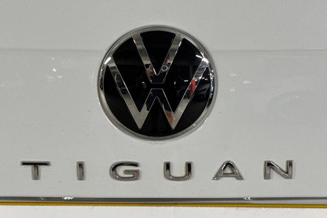 VOLKSWAGEN Tiguan Photo 37