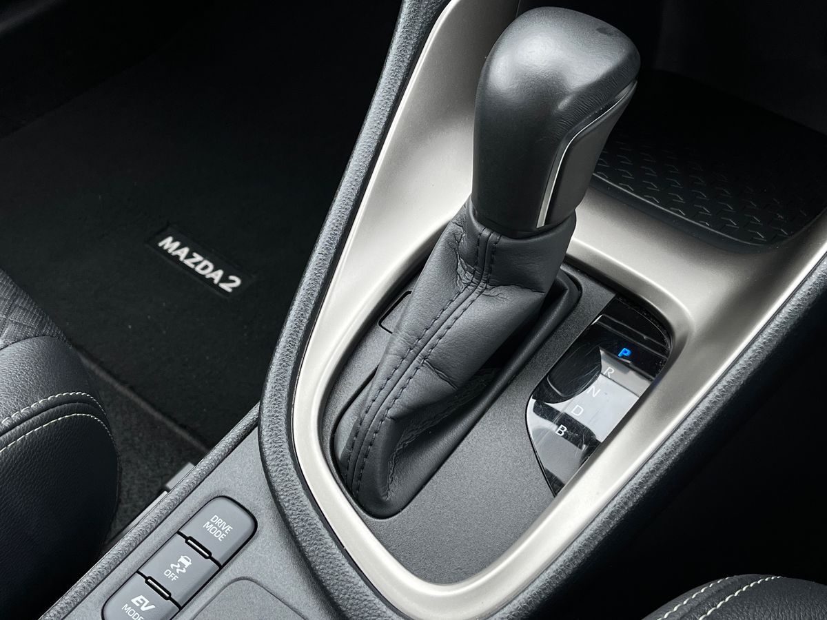 Mazda Mazda2 HYBRID Photo 12