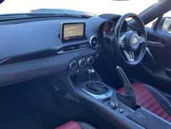 ABARTH 124 Spider Photo 2