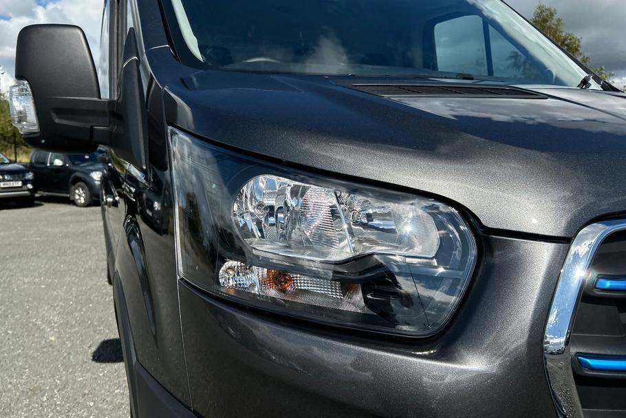 Used Ford E-TRANSIT 22