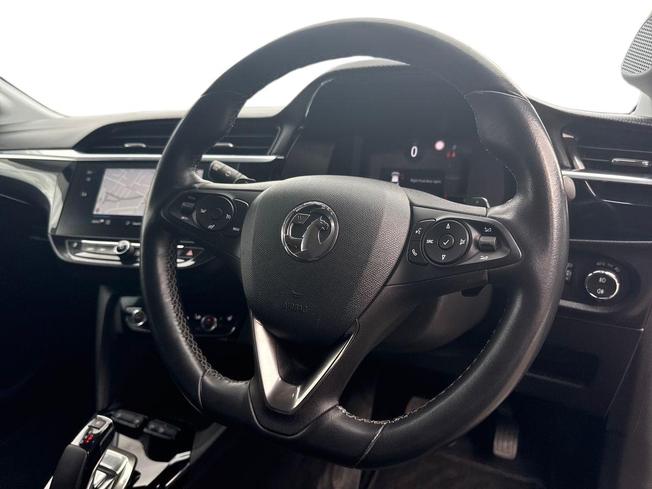 VAUXHALL Corsa Photo 11