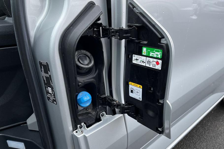 Used Ford TRANSIT CUSTOM YP75HGO 38