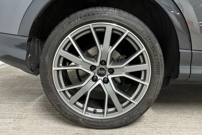 AUDI Q3 Photo 5