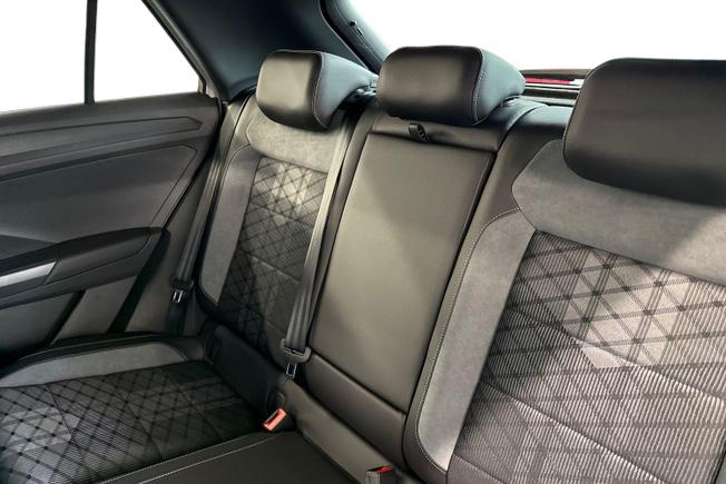 VOLKSWAGEN T-Roc Photo 9