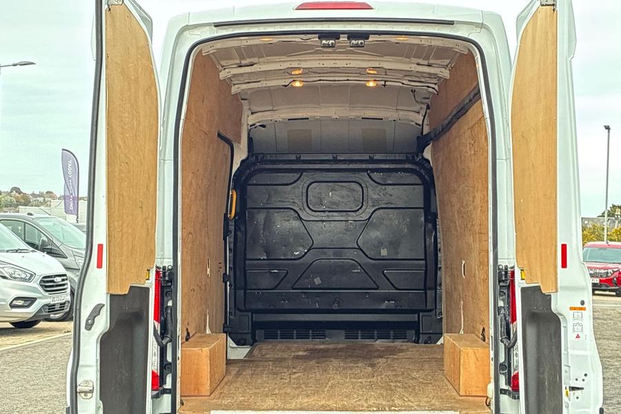 Ford TRANSIT Photo autoimg-366004569b4a53e848289faac3932698d352636a.jpg