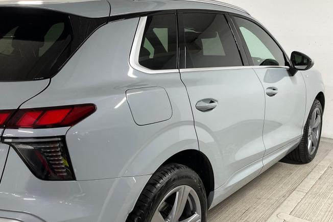 AUDI Q3 Photo 37