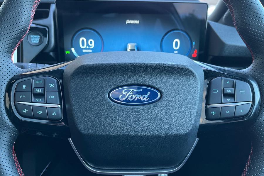 Ford PUMA Photo autoimg-366626b90451ac520448062f4a82daa6c0b22850.jpg