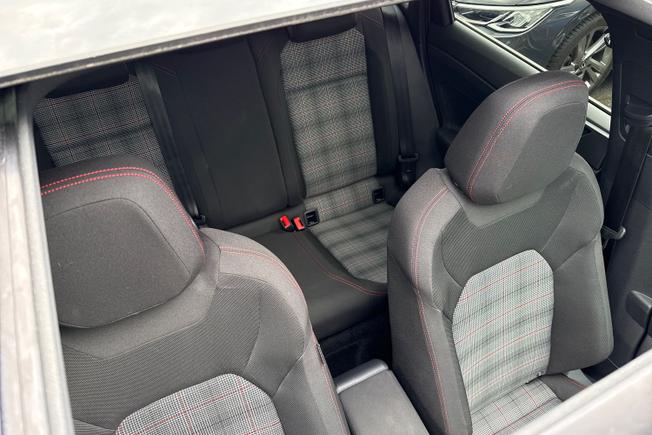 VOLKSWAGEN Polo Photo 30