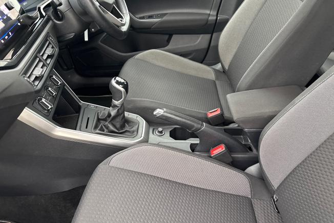 VOLKSWAGEN Polo Photo 28