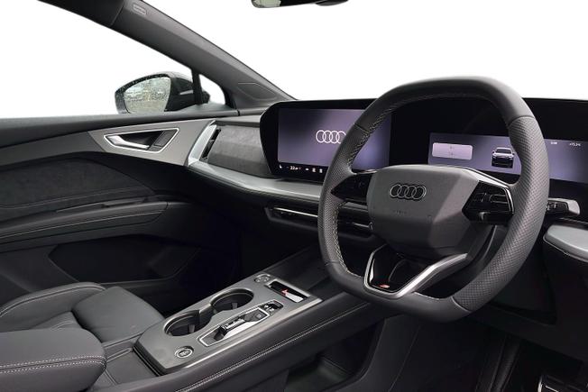 AUDI  Audi Q4 Sportback Photo 6