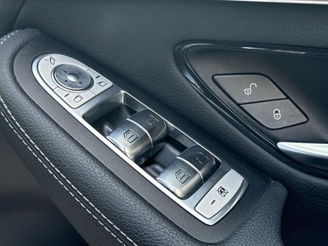 MERCEDES-BENZ GLC Photo 51