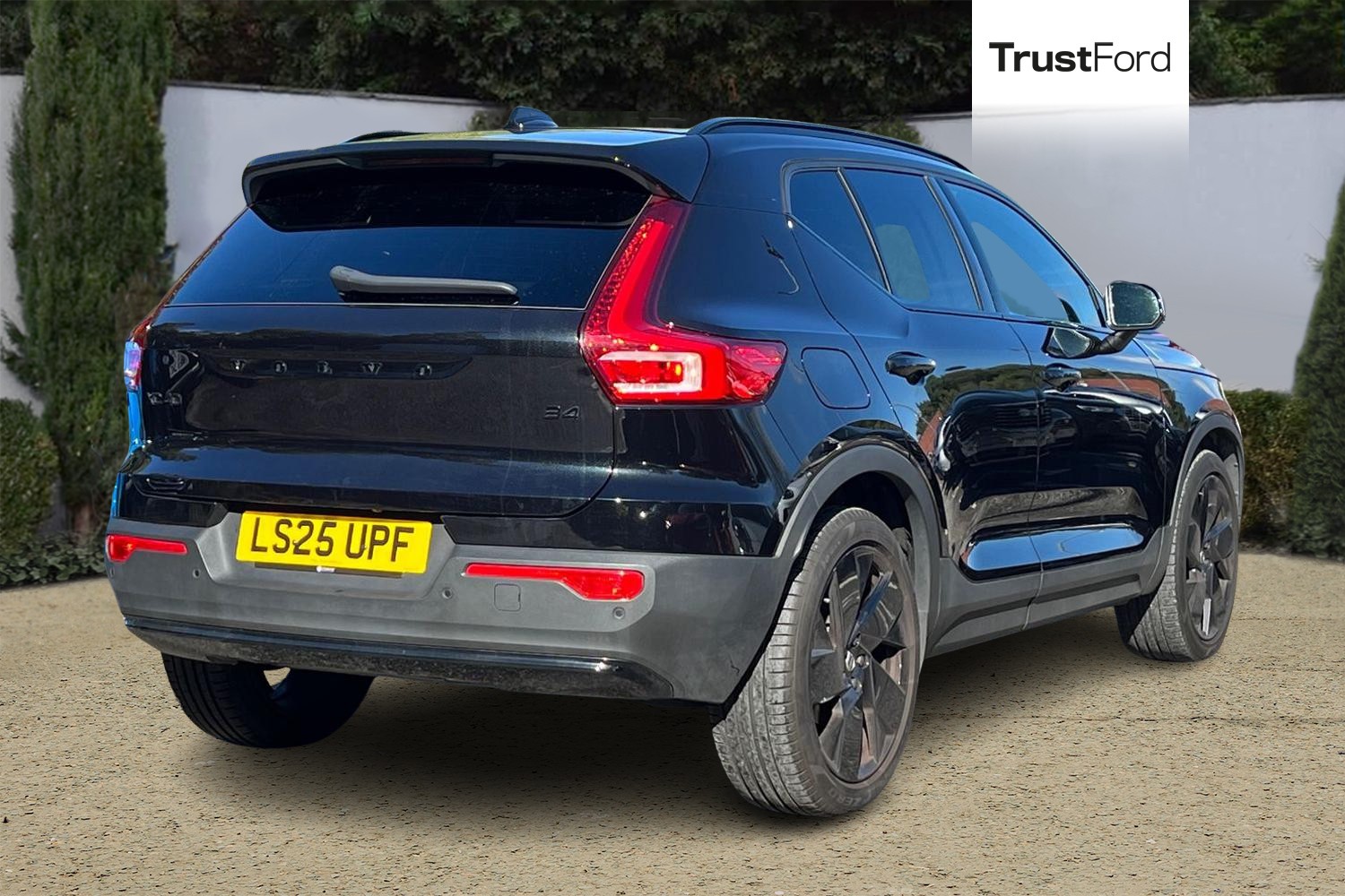 Volvo XC40 Photo 3